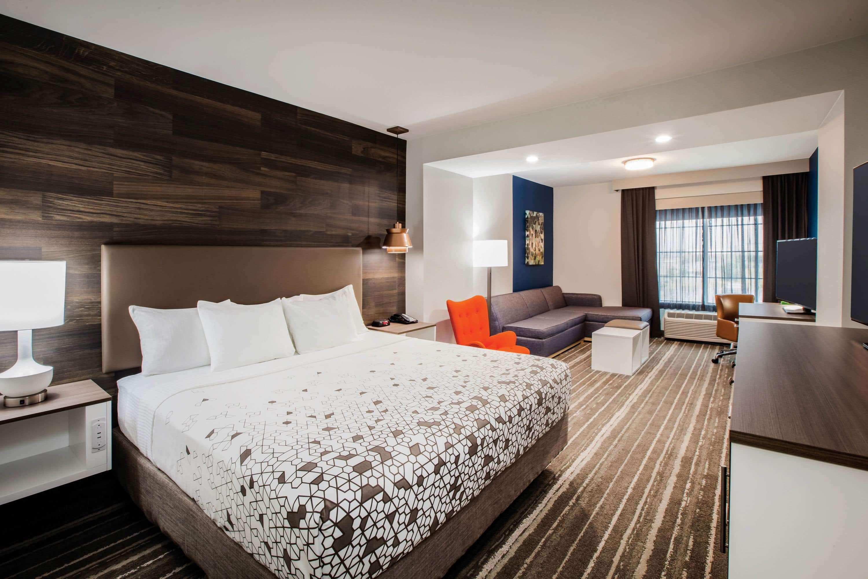 La Quinta By Wyndham Hotel
